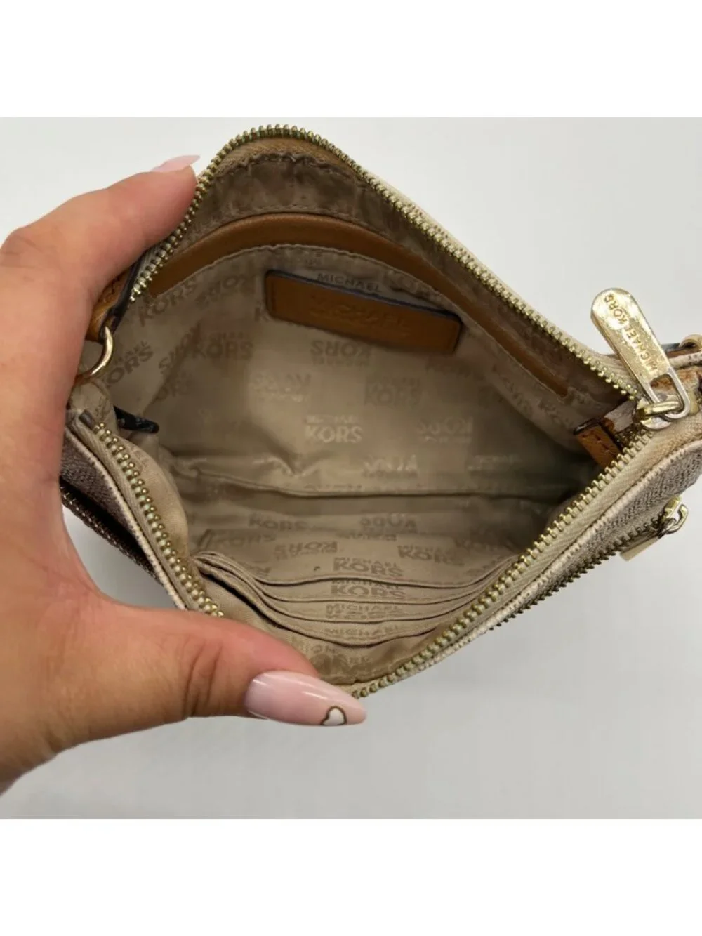 Michael Kors handle through